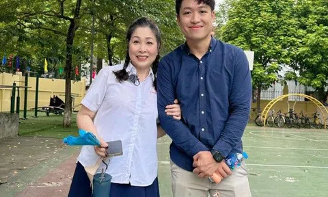 Con trai là đạo diễn ở Mỹ của Hồng Vân về nước, phong cách học từ bố dượng Lê Tuấn Anh thành tâm điểm