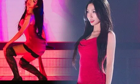 "Chị đẹp" Khổng Tú Quỳnh diện váy siêu ngắn nhảy điêu luyện, dân tình không phải lo hớ hênh