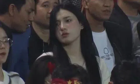 Danh tính gái xinh bị "truy lùng" sau trận Việt Nam - Iraq, nhan sắc và làn da trắng phát sáng