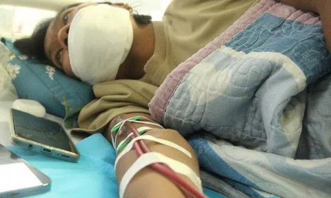 Chàng trai kiếm vài chục triệu/tháng rồi phải nằm giường bệnh: “Giờ bao nhiêu tiền cũng không mua được sức khỏe!”