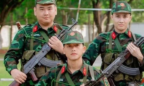Rò rỉ ảnh Mai Tài Phến, em trai Sơn Tùng M-TP và streamer giàu nhất nhì Việt Nam "nhập ngũ"
