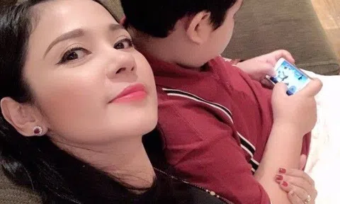 Người đẹp Tây Đô 14 năm giấu kín mặt con chỉ lộ tên thật của bé đặt theo họ Trần của mẹ, ý nghĩa sâu sắc