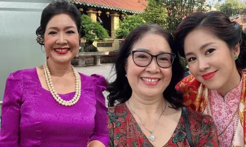Lê Phương khoe "gen xinh đẹp" qua 4 thế hệ, sắc vóc mẹ ruột ngỡ như diễn viên điện ảnh