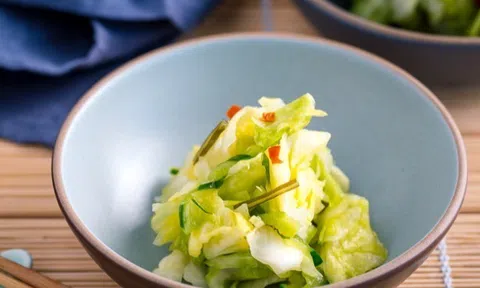 Loại rau "nhà ai cũng có" được bác sĩ ca ngợi ngăn ngừa 6 bệnh ung thư, cải thiện dạ dày, thận sau vài tháng