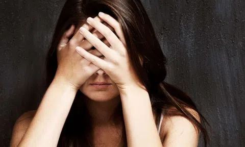 Cô gái 18 tuổi có cơ thể như phụ nữ vừa sinh nở vì một hành động dại dột, suốt đời phải dùng thuốc chữa