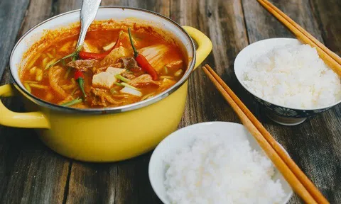 Bác sĩ Nhật nhắc: Sau 35 tuổi đừng phung phí 3 thứ trên cơ thể để lúc già không tiêu sạch lương hưu vào bệnh viện