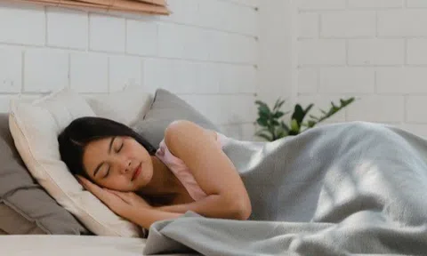 Ngủ thời điểm này dễ rút ngắn tuổi thọ nếu quá đà, 4 điều cấm kỵ phải tránh kẻo sau hối không kịp
