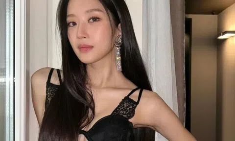 Nữ thần 9X mặc bạo chưa từng thấy tại Milan Fashion Week, trời lạnh 11 độ không ngại đồ xuyên thấu