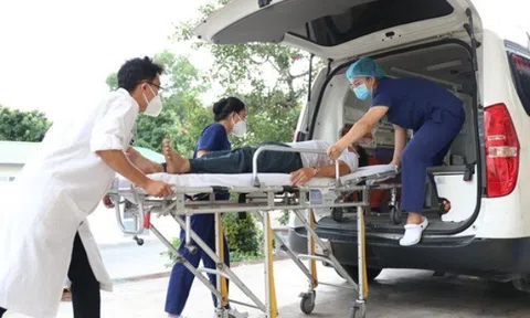 Đau đầu, chóng mặt khi trời lạnh có dẫn tới đột quỵ? Chuyên gia khuyên “6 nên, 3 tránh” để cứu người đột quỵ