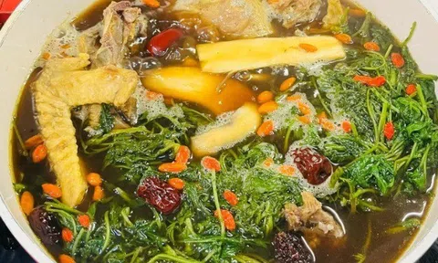 Loại rau được ví như thuốc quý, giúp lưu thông máu, đỡ đau đầu được săn lùng, nhiều người không biết lại nhổ bỏ