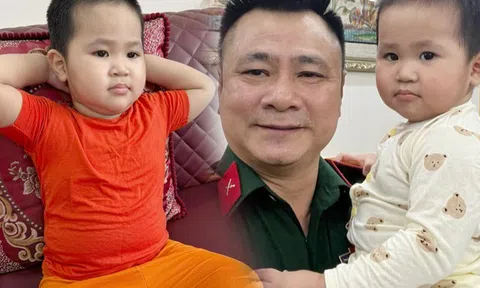 Con trai của NSND Tự Long và vợ Đại úy có phong thái "ông chủ", tay như khúc giò: Nửa đêm bố về hít hà nhưng bị mẹ đuổi