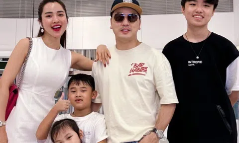 Con riêng của người mẫu Kim Cương hưởng gen mẹ, 15 tuổi đã cao hơn bố dượng Ưng Hoàng Phúc cả cái đầu
