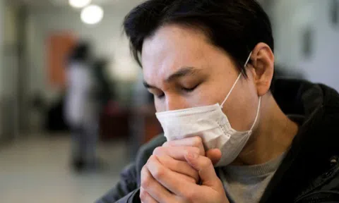 Con trai 17 tuổi mắc lao khiến mẹ ân hận, bác sĩ cảnh báo dấu hiệu này kéo dài 2 tuần cần đi khám ngay