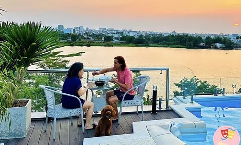 Nữ danh hài từng ăn cà chua qua ngày, giờ sống trong biệt phủ 1.500m2, an yên bên chồng con