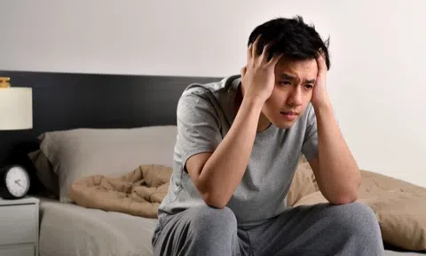 Người đàn ông dành dụm tiền để kéo dài "công cụ", ngờ đâu gặp tình huống đỏ mặt ngay lần đầu quan hệ