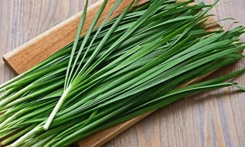 Không phải chuối, 5 thứ này là "vua nhuận tràng", có loại tự trồng dễ hơn cỏ, ở chợ bán cực rẻ