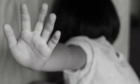 Từ trường hợp bé gái 12 tuổi sắp sinh con, chuyên gia cảnh báo cha mẹ có con tuổi vị thành niên đừng lơ là một việc