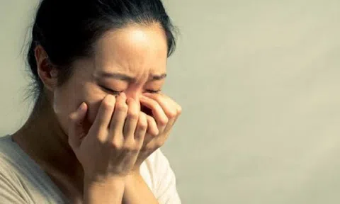 Người phụ nữ chữa khắp nơi không khỏi bệnh xương, điều kỳ diệu đến khi gặp bác sĩ tâm thần