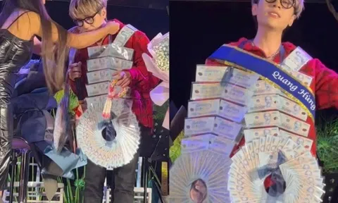 Chàng ca sĩ được mệnh danh "con cưng quốc tế", fan Thái tặng tiền đeo trĩu cổ nhưng Việt Nam ít ai biết