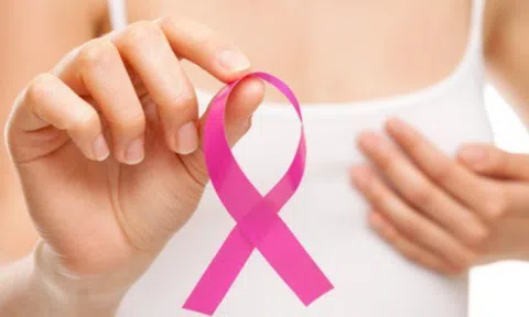 Tại sao phụ nữ mắc ung thư vú nhiều hơn nam? Lý do không phải vì ngực lớn hay áo ngực như nhiều người nghĩ