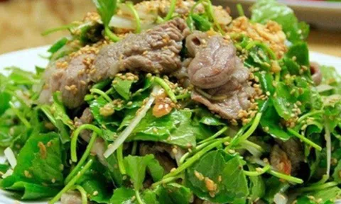 Người phụ nữ ở Hà Nội bị tổn thương gan, phổi vì thói quen ăn uống kiểu giải nhiệt mùa hè