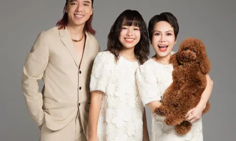 "Tiểu thư cành vàng" sống trong biệt thự 300 tỷ nay trổ dáng xinh xắn, cao lớn hơn mẹ