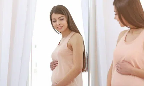 Bụng to, người nóng rực, người phụ nữ 38 tuổi hiếm muộn cố giảm béo, đi khám choáng váng khi biết thứ trong bụng