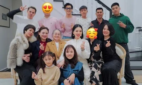 Lâm Bảo Châu thân thiết với mẹ ruột Lệ Quyên, được lòng "mẹ vợ" như vậy bảo sao bạn gái không bênh vực ra mặt