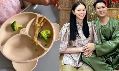 "Cháu nội nghìn tỷ" nhà "vua hàng hiệu" chưa tròn 1 tuổi đã gặm chân gà, mẹ hotgirl nuôi khéo nên tay chân bụ bẫm