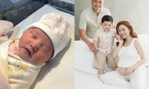 Vợ trẻ Chi Bảo sinh con gái: Nhóc tì vừa chào đời đã "dát" đồ hiệu từ đầu tới chân, tên thật được khen hay