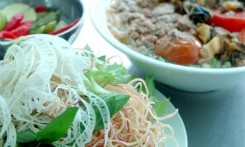 Loại rau được ví như "vầng trăng" ở Nhật giá đắt đỏ vì tốt cho sức khỏe, nhưng người Việt chỉ để cho lợn ăn