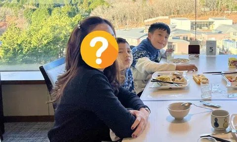 Mỹ nhân Việt cho con du học trời Tây nhưng vẫn để bé dùng tên tiếng Việt, đọc cái tên là hiểu lý do