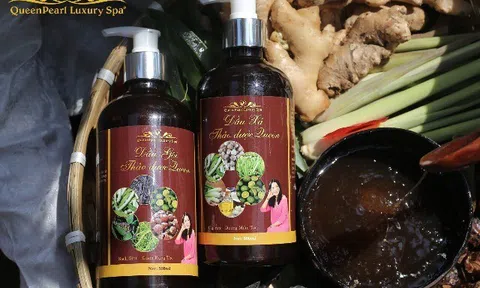Trải nghiệm gội đầu dưỡng sinh với 60 loại thảo dược quý tại Queen Spa