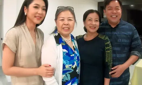 Quang Lê khoe được Hà Thanh Xuân đến thăm biệt thự riêng, khung cảnh đứng cạnh "mẹ vợ tương lai" như gia đình