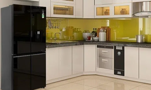 Aqua ra mắt tủ lạnh tích hợp tính năng “lấy nước ngoài” đặc quyền tại Điện Máy Xanh