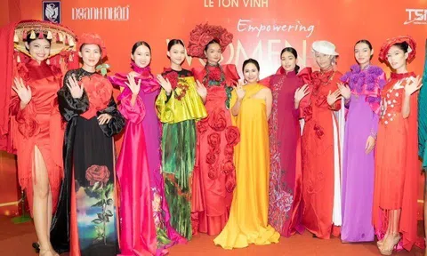 Bùi Thanh Hương “gây bão” với BST “SECRETS OF THE ROSES” – Món quà đặc biệt dành tặng người chị tri kỷ