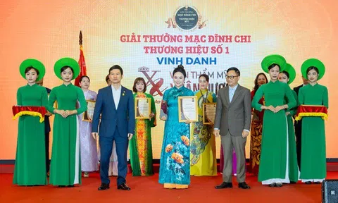 Viện thẩm mỹ Xuân Hương vinh dự đón nhận giải thưởng “Thương hiệu tiêu biểu số 1”