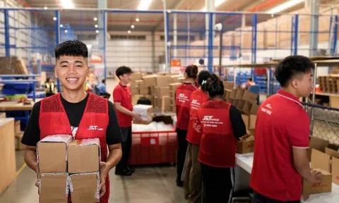 J&T Express trở thành đối tác vận chuyển các sản phẩm công nghệ cho Samsung Việt Nam