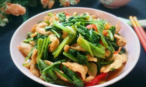 Loại rau nào khi nấu mới tỏa mùi hương, chỉ cần một lạng đã có canxi cao gấp vài chục lần so bát canh xương đầy?