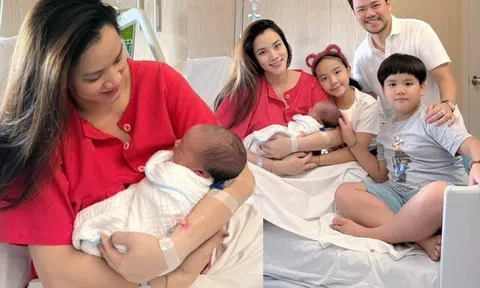 Trang Nhung sinh con thứ 3 cho chồng đại gia ở tuổi 40, em bé vừa chào đời giống hệt 2 anh chị lớn