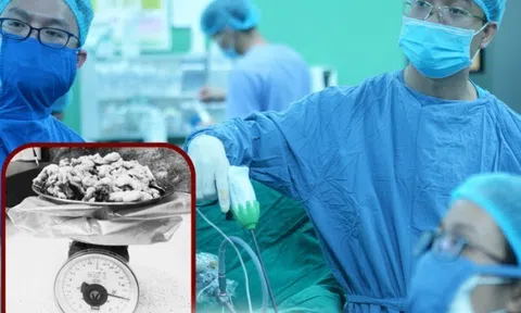 3 tiếng phẫu thuật bóc u xơ tử cung 10 năm nặng 1.4kg