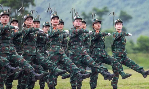 7 khối nữ quân y, gìn giữ hòa bình, chiến sĩ biệt động, sĩ quan thông tin... lần đầu hợp luyện cụm chuẩn bị cho lễ diễu binh mừng Quốc khánh 2/9