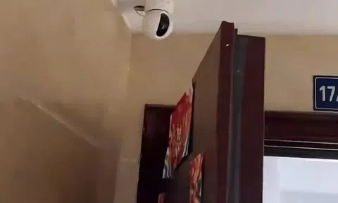 Mẹ lắp camera kín nhà theo dõi con nghỉ hè, cảnh tượng ghi lại được khiến bà tức giận
