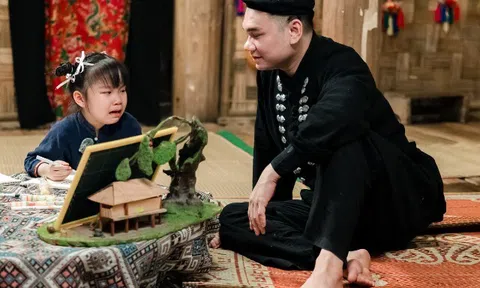 "Mẹ vắng nhà Ba là siêu nhân" tập 15: Khắc Việt bối rối khi ái nữ bật khóc, "cười khờ" vì quý tử