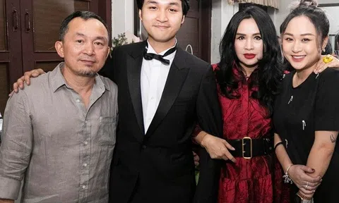 Nhạc sĩ Quốc Trung cười hả hê khi chiến thắng vợ cũ Thanh Lam, cùng nữ diva có khoảnh khắc sum họp bên 2 con ruột