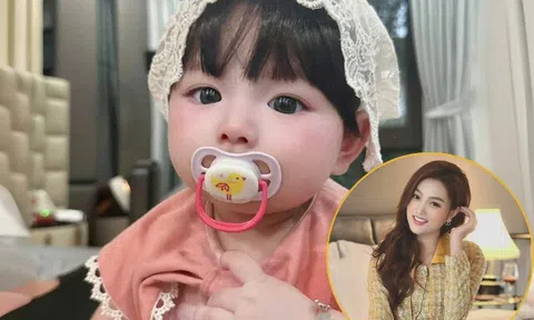 Cựu MC VTV sinh con gái đẹp như “búp bê sống”, nhìn sang diện mạo mẹ nhiều người ngỡ ngàng