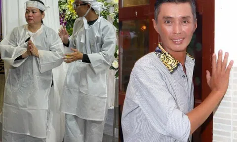 Vợ danh hài Bắc Hải cùng con thơ khóc ngất tại đám tang của chồng: "Anh đi lạnh lẽo vậy anh"