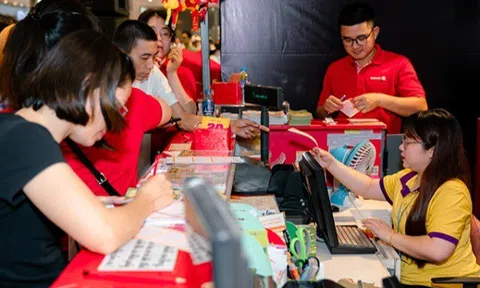 Độc đắc xổ số Lotto 5/35 tiếp tục vượt 12 tỷ đồng, người chơi tranh thủ mua vé chờ chia giải.