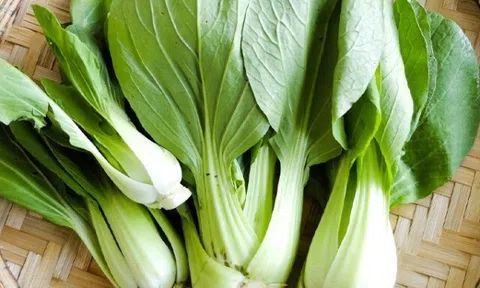 5 loại rau bổ não mà trẻ thông minh hay ăn, được bán đầy ở chợ Việt chỉ vài nghìn đồng một bó