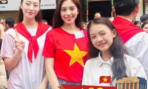 Bé gái "đọ sắc" 2 Hoa hậu Việt ở Lễ diễu binh, diễu hành 2/9: Cực giỏi, từng chung sân khấu MC Lại Văn Sâm, Hoài Anh